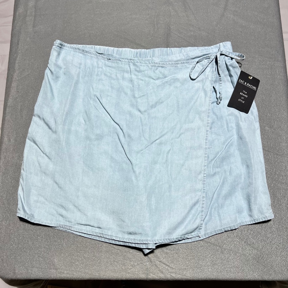 Zac & Rachel Light Wash Lyocell Skort NS81323B9 Denim Lt Blue XL Side Wrap Front